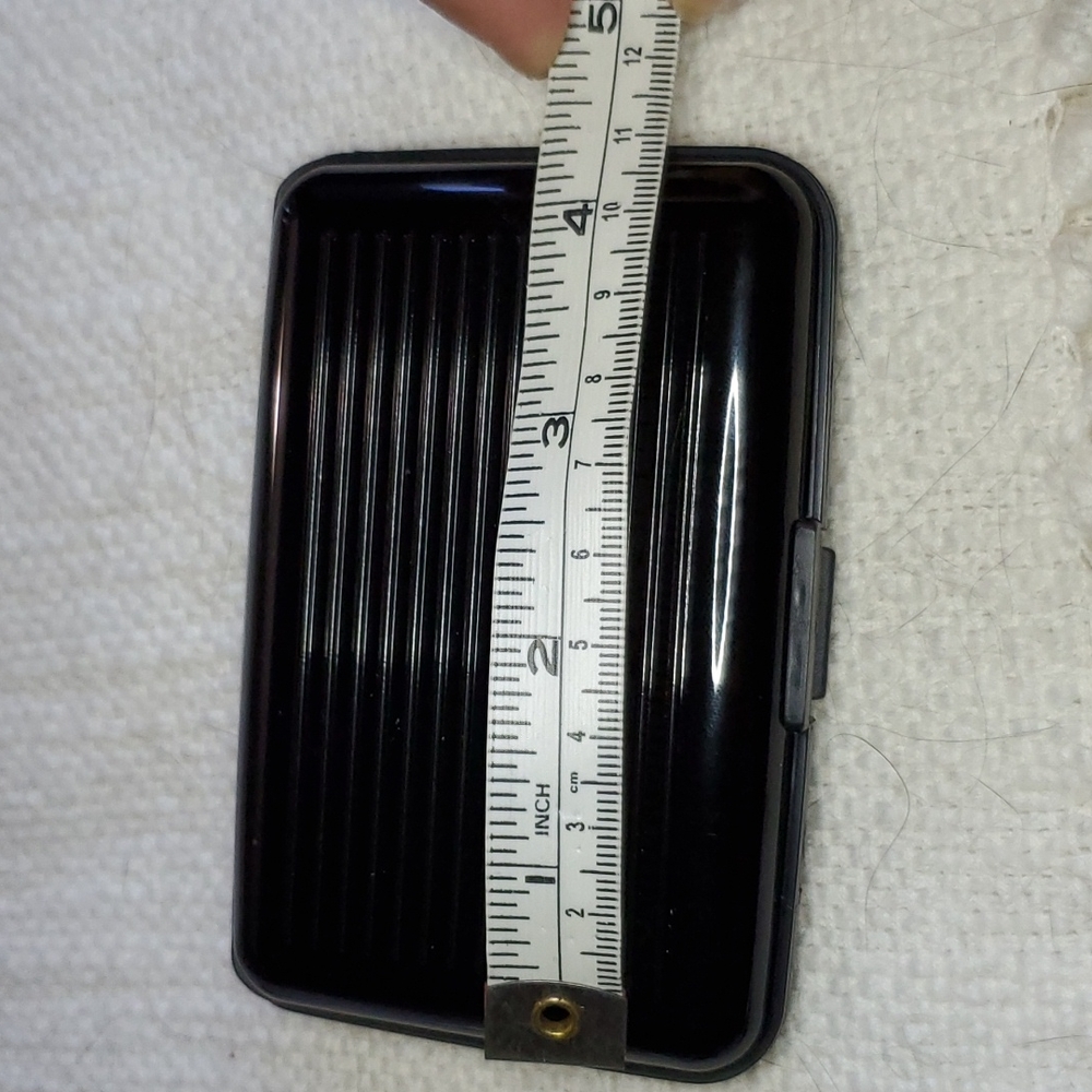 Discreet Mini Wallet - Picture 4 of 5